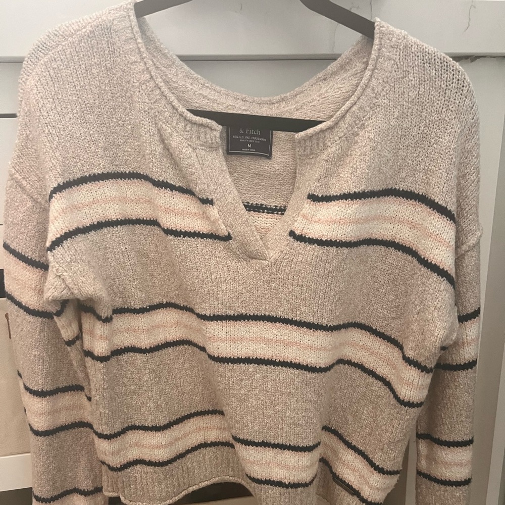 Abercrombie & Fitch Size M